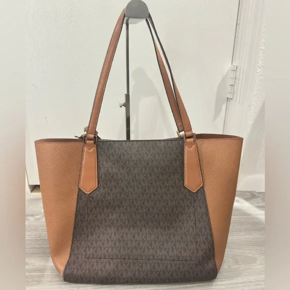 Michael Kors Elegant Brown and Tan Tote - Picture 3 of 11